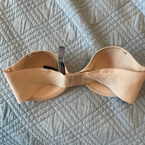 Victoria’s Secret Strapless Nude Bra - Picture 3 of 5